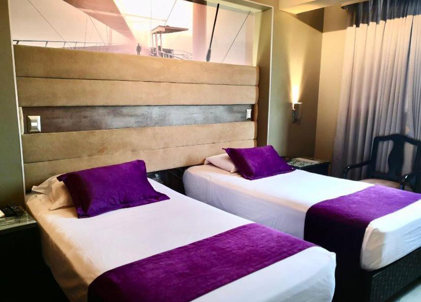 Hotel Las Lomas Лима Екстериор снимка