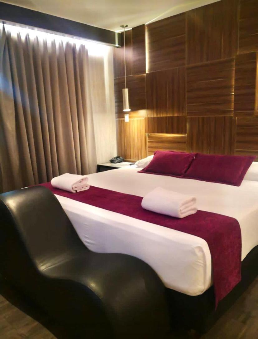 Hotel Las Lomas Лима Екстериор снимка